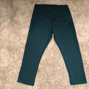Size S green active maternity leggings